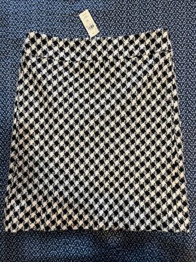 NWT ANN TAYLOR Black/White Houndstooth A-Line Skirt